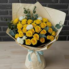 Букет цветов из:  Розы в Знаменском Омской области