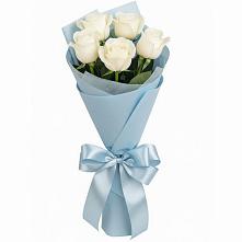 Букет 5 Белых роз Проуд в Знаменском Омской области