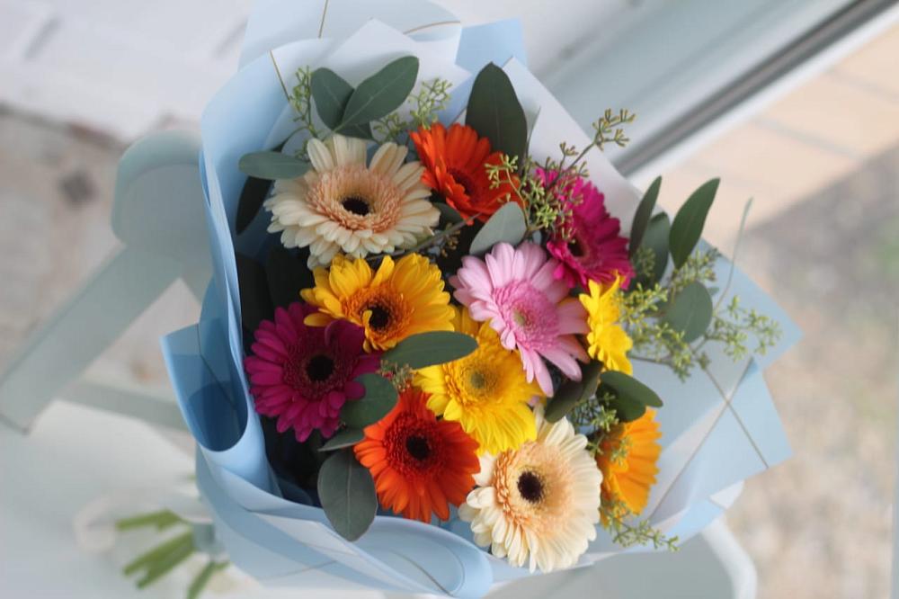 Букет цветов из: Герберы в Знаменском Омской области