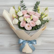 Букет цветов из:  Лизиантусы в Знаменском Омской области