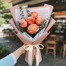 Букет цветов из:  Розы в Знаменском Омской области