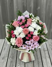 Букет цветов из:  Альстромерии, Гвоздики, Розы и Хризантемы в Знаменском Омской области