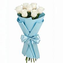 Букет 7 белых роз Проуд в Знаменском Омской области