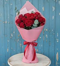 Букет цветов из:  Розы в Знаменском Омской области