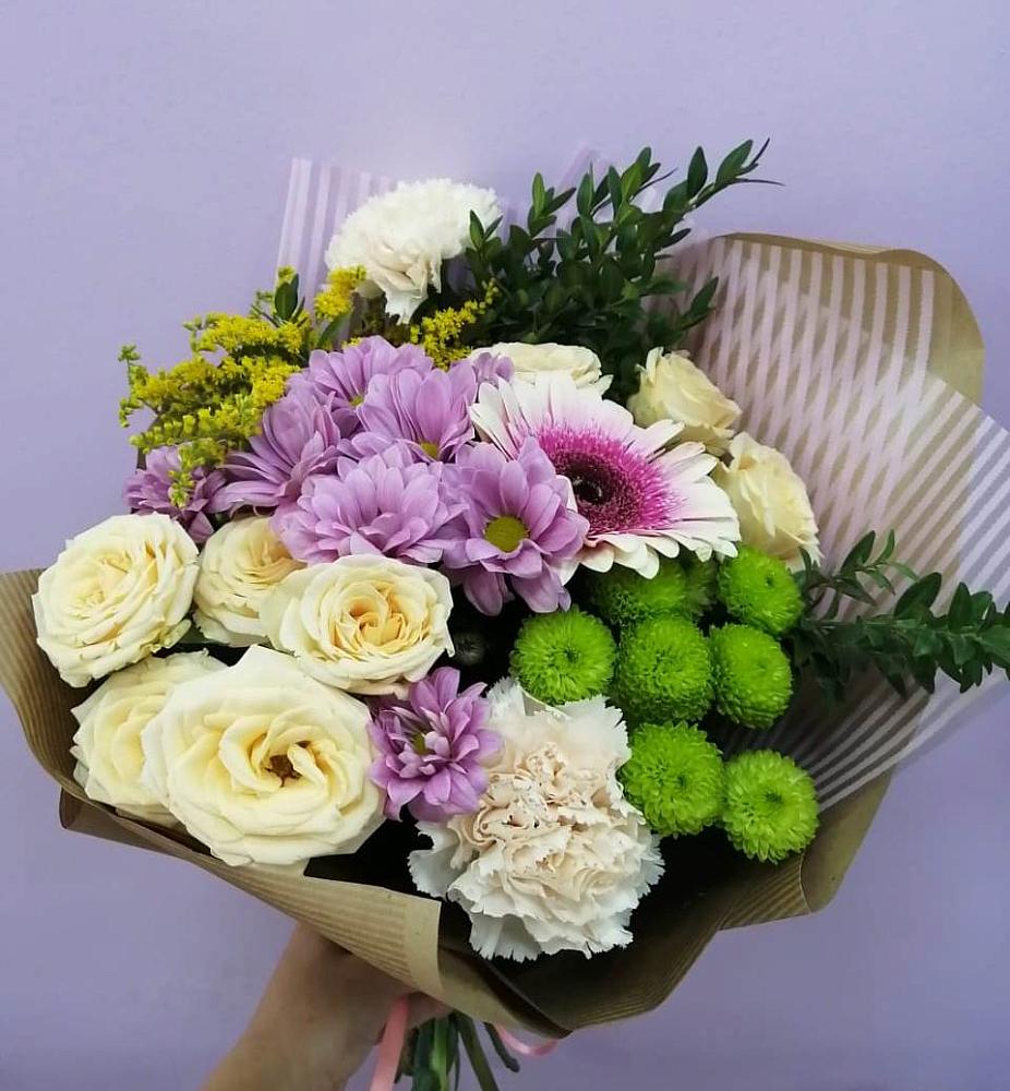 Букет цветов из: Хризантемы, Розы, Гвоздики и Герберы в Знаменском Омской области