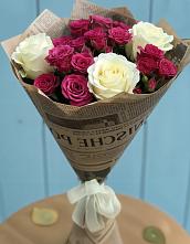 Букет цветов из:  Розы в Знаменском Омской области