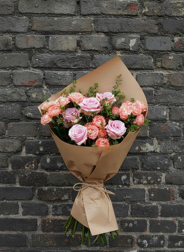 Букет цветов из: Розы в Знаменском Омской области