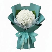 Букет цветов из:  Гортензия в Знаменском Омской области